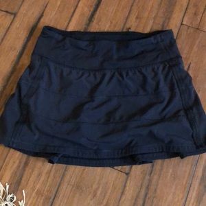 Black lululemon tennis skirt